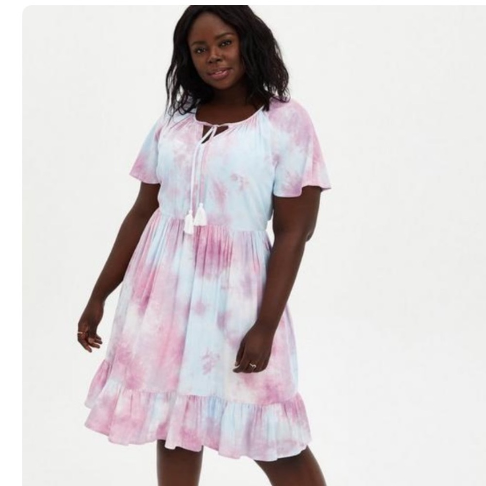 NWT Torrid Crosshatch Tiered Shirtsleeve Tie Dye Dress 1X